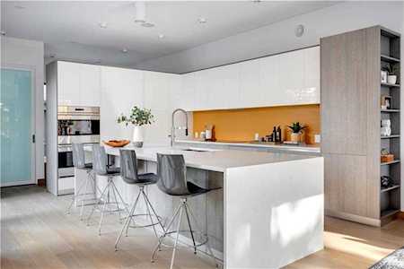1220 39 Avenue SW Calgary, AB T2T 2K5