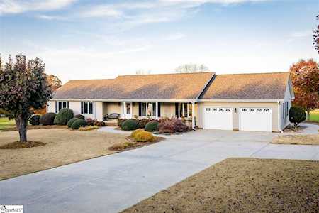 104 Rolling Creek Trl Williamston, SC 29697