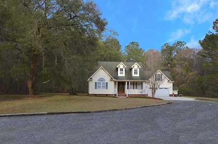 2290 Palmers Bridge Rd Mcclellanville, SC 29458