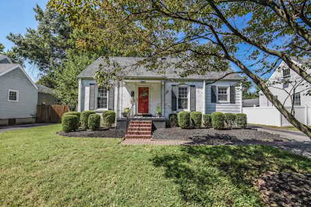 304 Mcarthur Dr Louisville, KY 40207