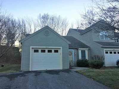 703 Ridgefield Cir #A Clinton, MA 01510
