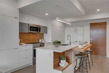 1020 9 Avenue SE #504 Calgary, AB T2G 0S7