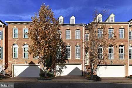 263 Murtha St Alexandria, VA 22304