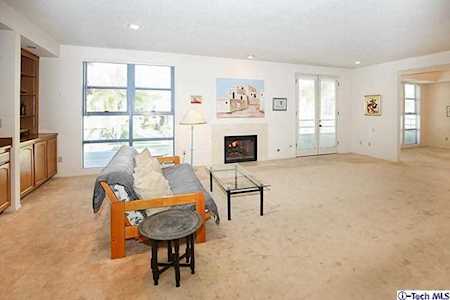 11700 Iowa Avenue #103 Los Angeles, CA 90025