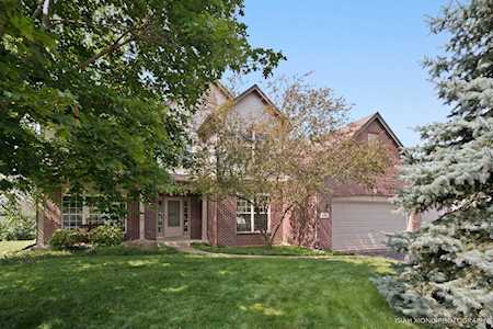 333 Millstream Ln Oswego, IL 60543