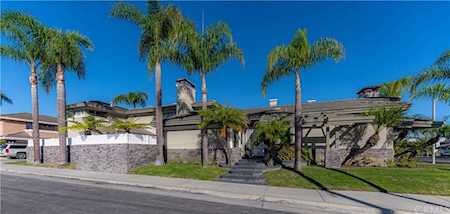 1901 Lake Street Huntington Beach, CA 92648