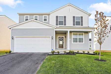 8715 Bobwhite Drive Blacklick, OH 43004