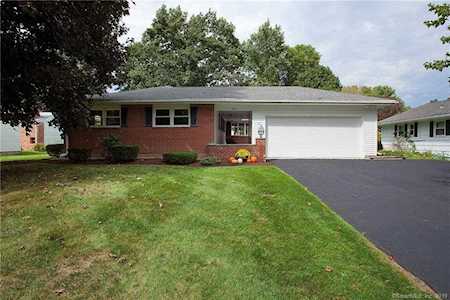 12 West Maxwell Drive West Hartford, CT 06107