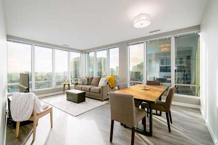 989 Nelson Street #1901 Vancouver, BC V6Z 2S1