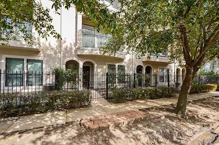 1621 Stuart St Houston, TX 77004