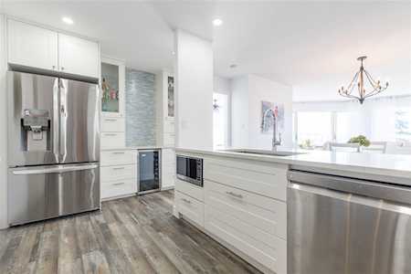 15025 Victoria Avenue #103 White Rock, BC V4B 1G2