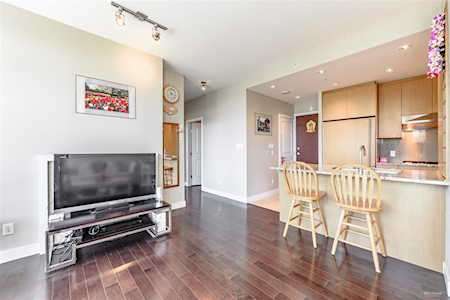 1468 W 14th Avenue #905 Vancouver, BC V6H 0A2