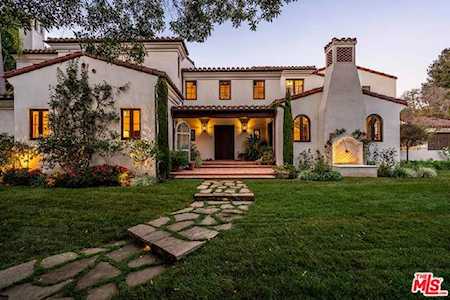 1611 Old Oak Road Los Angeles, CA 90049