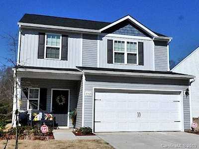 8503 Paw Valley Ln Charlotte, NC 28214