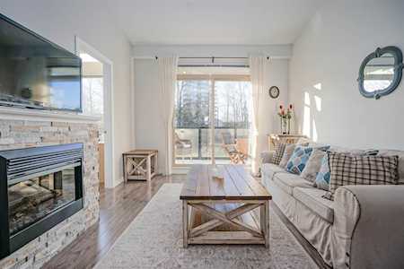 200 Capilano Road #411 Port Moody, BC V3H 5N1