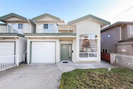 7254 16th Avenue Burnaby, BC V3N 1N5