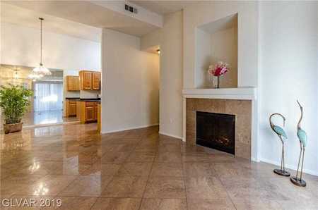 2305 W Horizon Ridge Parkway #2522 Henderson, NV 89052