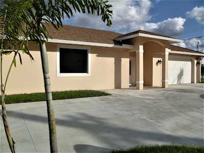 6976 Venetian Drive Lantana, FL 33462