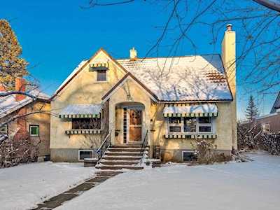 1516 Scotland Street SW Calgary, AB T3C 2L5