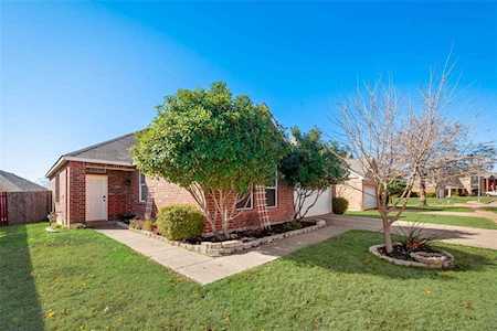 8933 Belvedere Drive Fort Worth, TX 76244