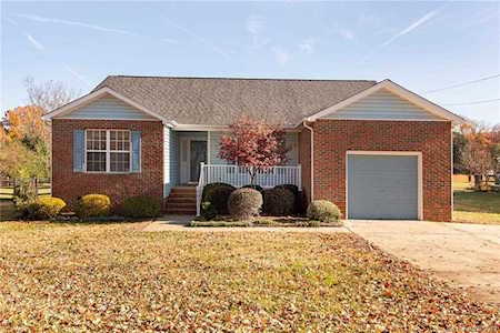 5931 Vernedale Rd Charlotte, NC 28212