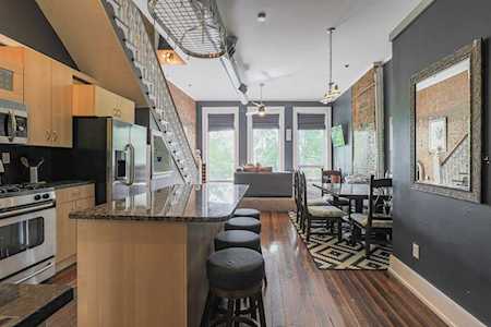 325 E Market St #2 Louisville, KY 40202