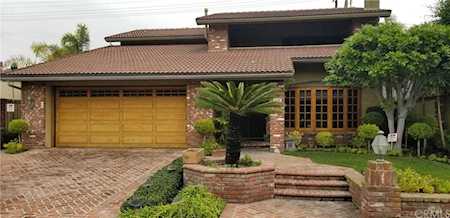 5144 Meadow Wood Avenue Lakewood, CA 90712