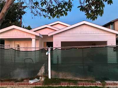 282 E 23rd Street Costa Mesa, CA 92627
