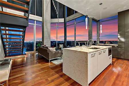 360 Nueces St #4302 Austin, TX 78701