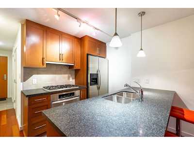 1189 Melville Street #806 Vancouver, BC V6E 4T8