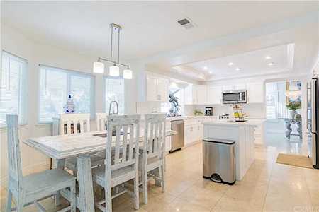 21611 Fernleaf Drive Lake Forest, CA 92630