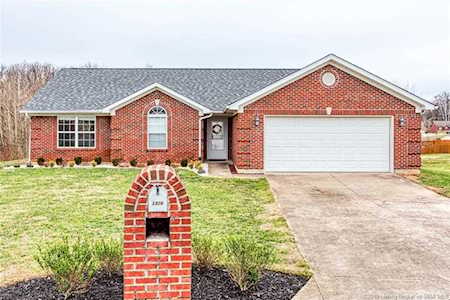 2806 Boulder Ct Jeffersonville, IN 47130