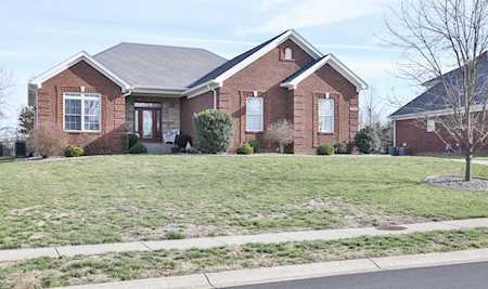 218 N Cole Ridge Dr Shepherdsville, KY 40165