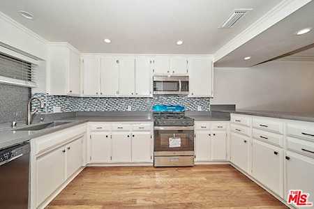 3130 Montrose Avenue #118 Glendale, CA 91214