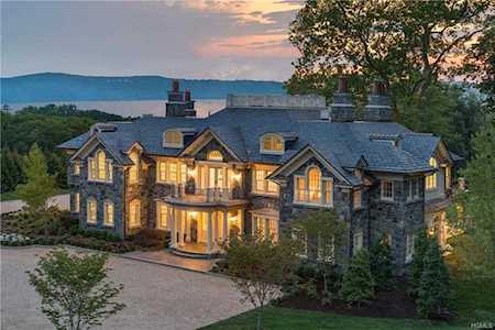 6 Carriage Trl Greenburgh, NY 10591