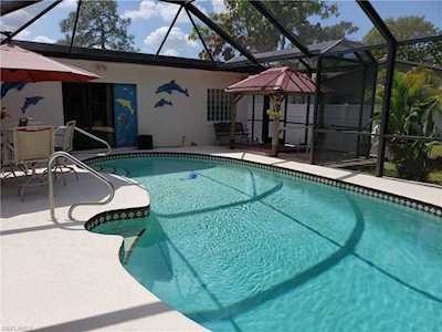 2407 Woodland Blvd Fort Myers, FL 33907