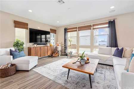 796 Leeward Way Costa Mesa, CA 92627