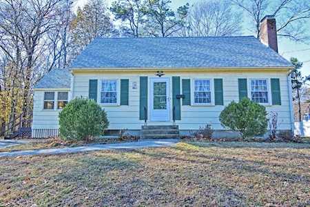 3 Cullinane Circle Walpole, MA 02032
