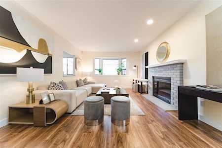 8481 Laurel Street Vancouver, BC V6P 3V4