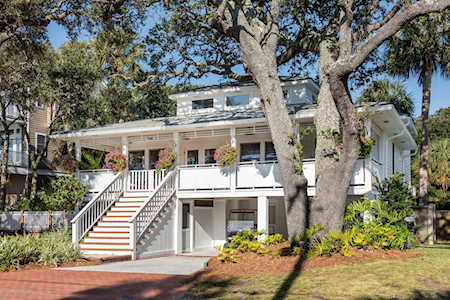 708 W Ashley Ave Folly Beach, SC 29439