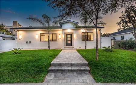 11524 La Maida Street Valley Village, CA 91601