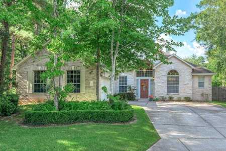 10 Guinevere Place The Woodlands, TX 77384