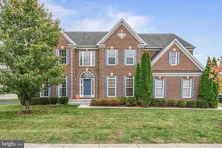 22228 Fairlawn Dr Ashburn, VA 20148