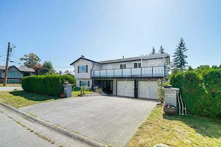 7571 E. Minster Drive Delta, BC V4C 6Z5