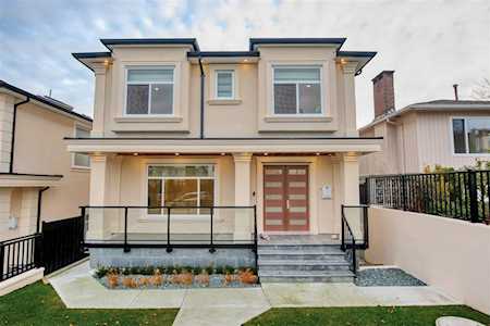 2672 E 57th Avenue Vancouver, BC V5S 2A8
