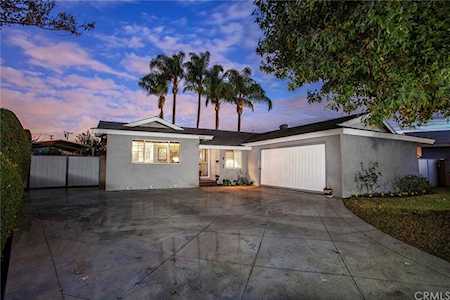 8442 Conner Circle Westminster, CA 92683