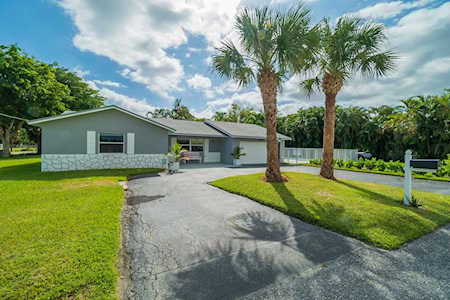 1540 S Florida Mango Road Lake Clarke Shores, FL 33406