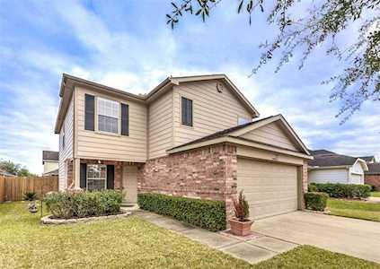 17918 Riata Crossing Dr Cypress, TX 77433