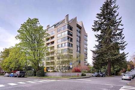 1412 Esquimalt Avenue #401 West Vancouver, BC V7T 1K7