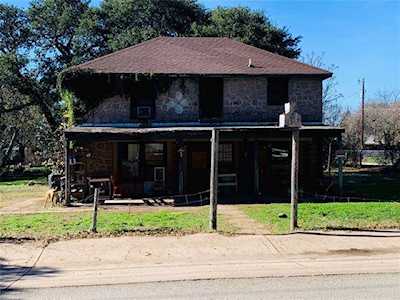 100 W County Road 279 Liberty Hill, TX 78642
